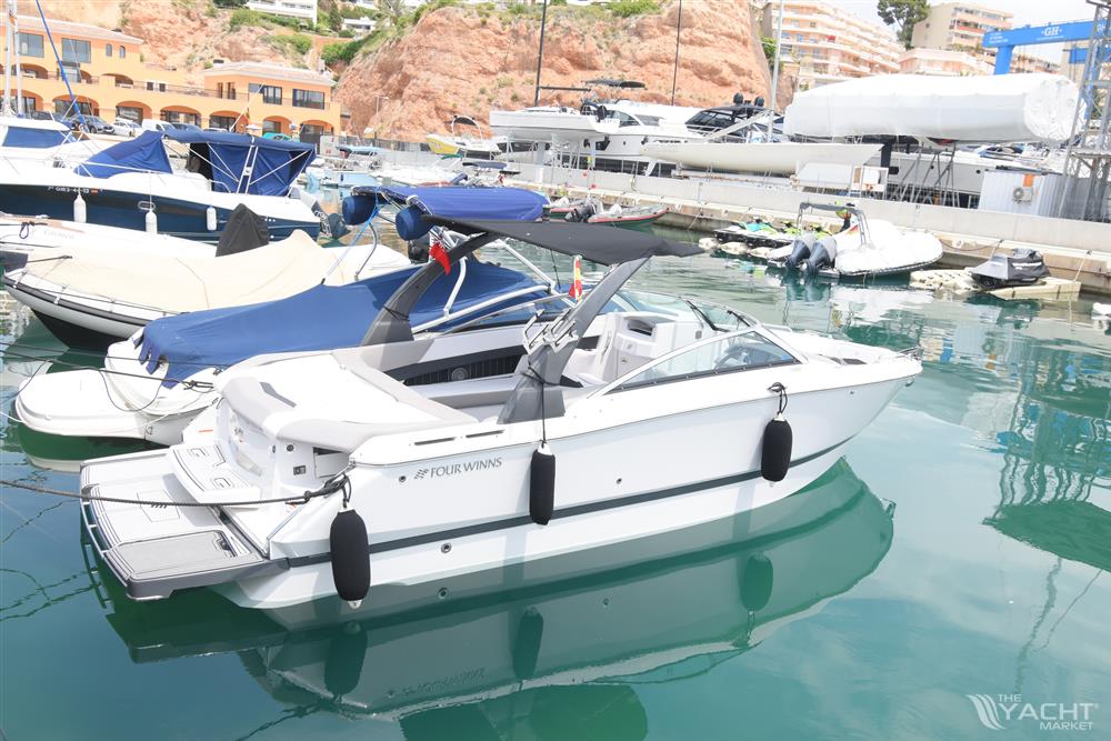Four Winns H260