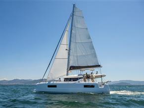 Lagoon 43