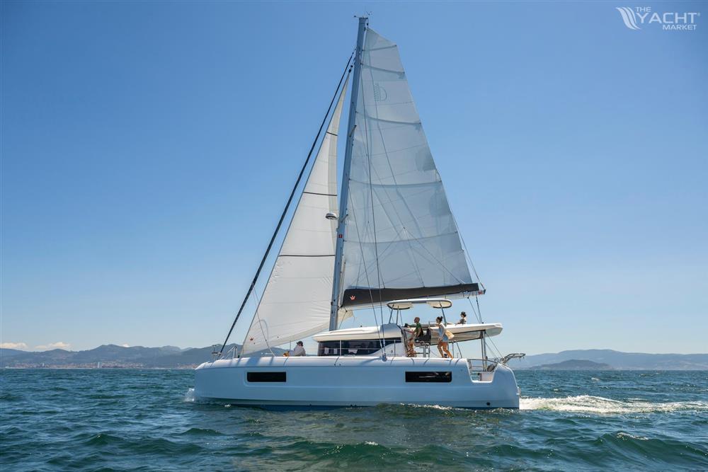Lagoon 43