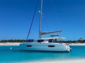 Fountaine Pajot Lucia 40