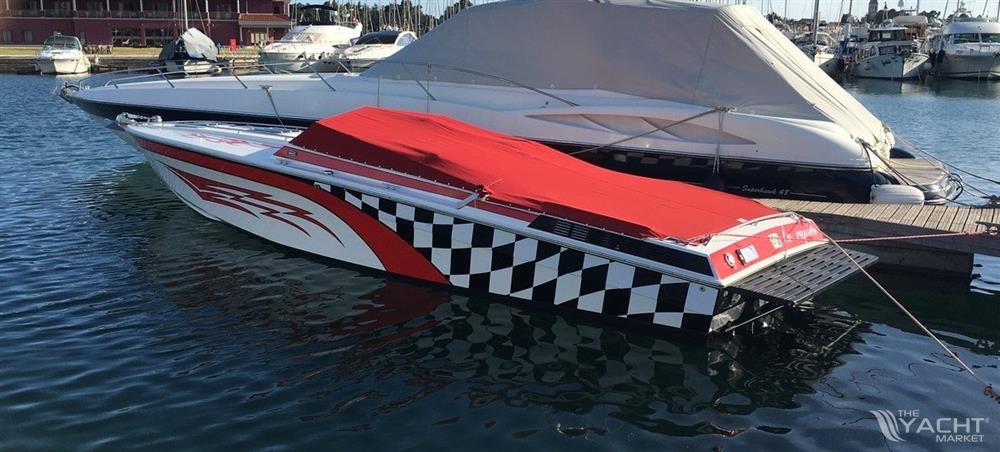 WELLCRAFT SCARAB PANTHER - 2X V8