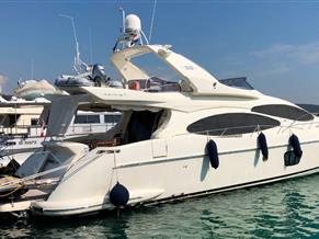 AZIMUT 68 EVO FLY - BJ. 2008 - 4 KAB.