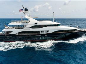 Benetti Vision 145