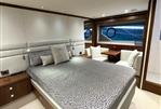 Sunseeker Manhattan 66 - 13 - Master Cabin