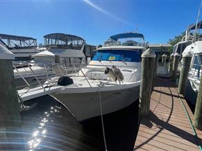 Bayliner 4788 Pilothouse
