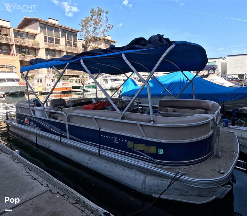 Sun Tracker Party Barge 24 DLX - 2014 Sun Tracker Party Barge 24 DLX - Photo #1