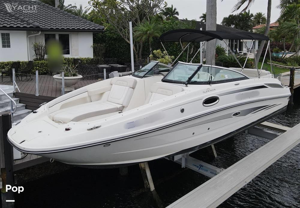 Sea Ray 260 Sundeck - 2012 Sea Ray 260 Sundeck - Photo #1