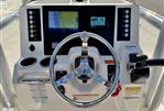 Robalo R222 Explorer - Helm Station