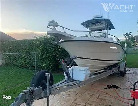 Pursuit 2470 - 2001 Pursuit 2470 - Photo #1