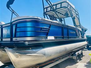 Godfrey Pontoon 255 SD