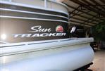 Sun Tracker Party Barge 22 DLX - 2020 Sun Tracker Party Barge 22 DLX - Photo #2