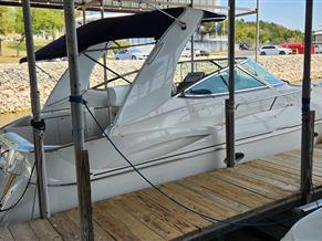 Cruisers Yachts 3772 Express