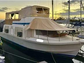 Chris-Craft 450 Yacht Home