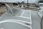 Shallow Sport 20 Classic - Bow Casting Deck With Storage/casting Platform/trolling Motor