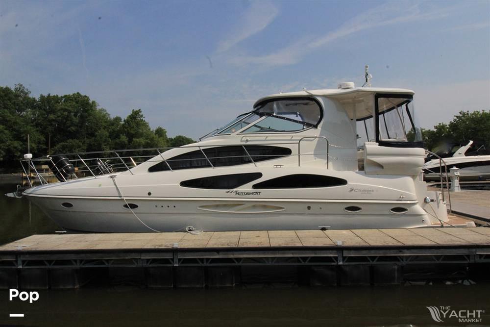 Cruisers Yachts 415 - 2008 Cruisers Yachts 415