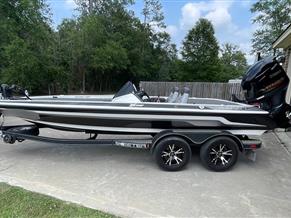Skeeter ZX225
