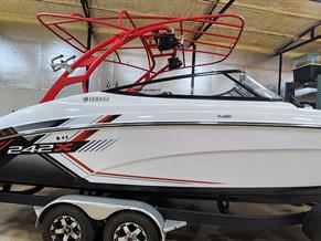 Yamaha 242X E-Series