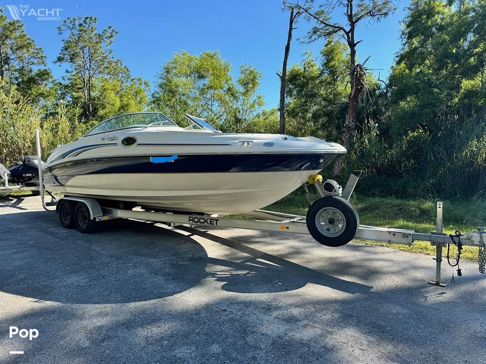 Sea Ray 240 Sundeck - 2002 Sea Ray 240 Sun Deck