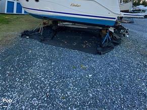 Rinker Fiesta Vee 270