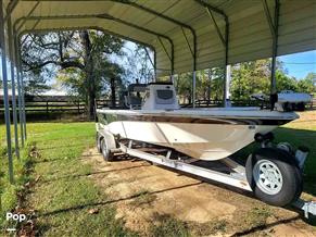 NauticStar 215 XTS Shallow Bay