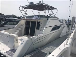 Cruisers Yachts 4280 Express Bridge