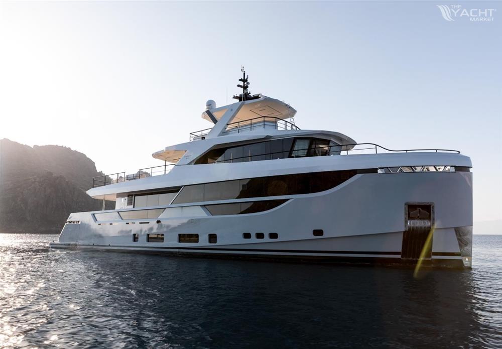 BLANDUS YACHT 30MT EXPLORER