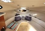 Regal Commodore 2765 - Interior Cabin