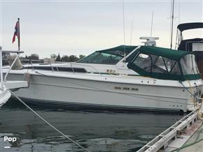 Sea Ray 390 Express Cruiser