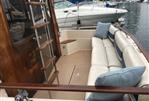 Chris-Craft 333 Commander - Cockpit Seating