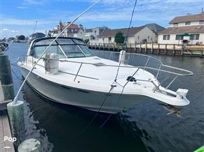 Sea Ray 370 Express Cruiser
