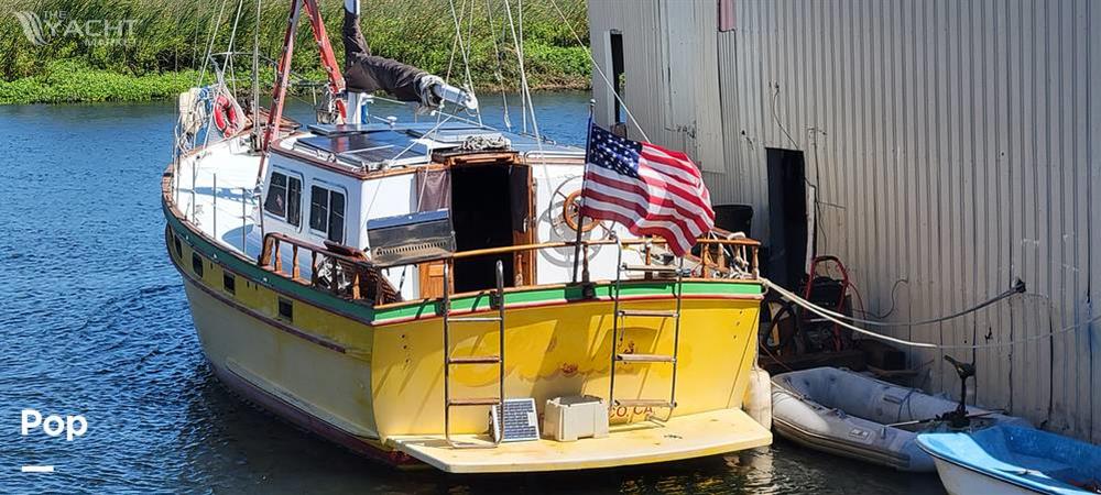 Island Trader 40 - 1982 Island Trader 40 - Photo #1
