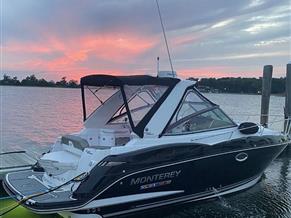 Monterey 295 Sport Yacht