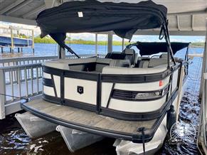 Godfrey Pontoon AquaPatio 255 SBC