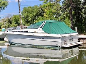 Sea Ray 390 Express Cruiser