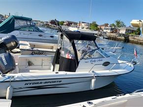 Hydra-Sports 212 WA