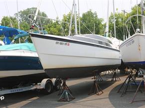 MacGregor 26M