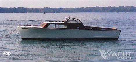 Chris-Craft 24 Express Cruiser - 1953 Chris-Craft 24 Express Cruiser - Photo #1