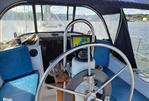 Hunter 31 - 1983 Hunter 31 - Photo #2
