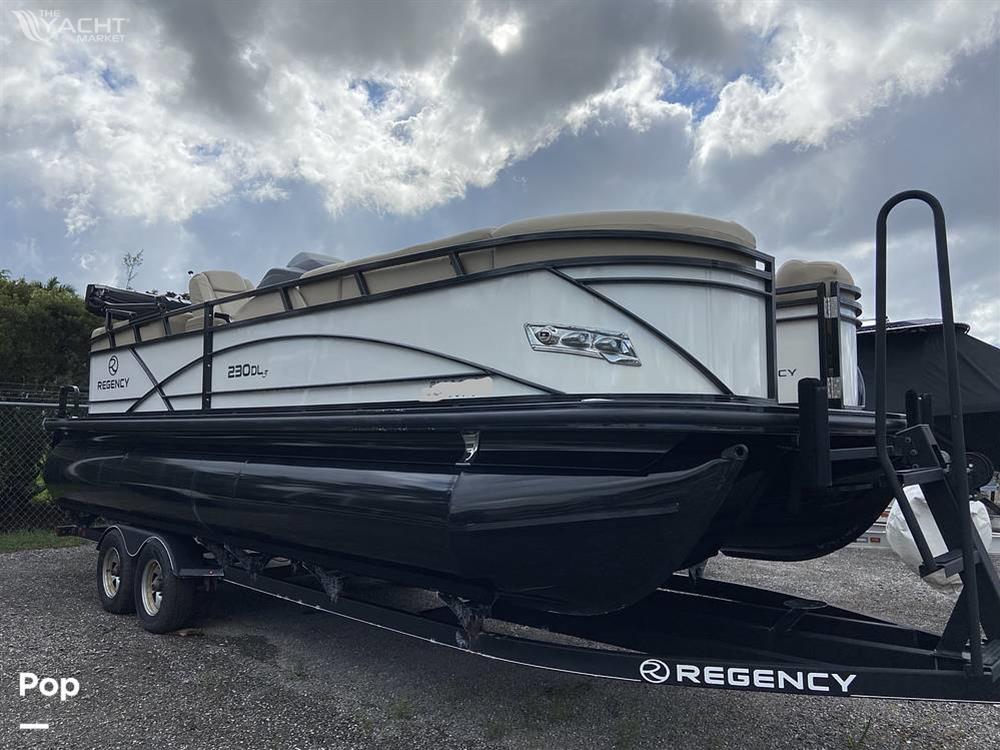 Regency 230 DL3 - 2020 Regency 230 DL3 - Photo #1
