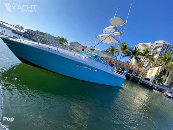 Chris-Craft 333 Commander Sport - 1985 Chris-Craft 333 Commander Sport - Photo #1