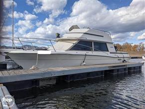 Carver Santa Cruz 2667 Cabin Cruiser
