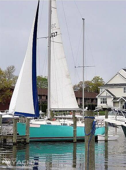 Hughes 40 - 1978 Hughes 40 - Photo #1