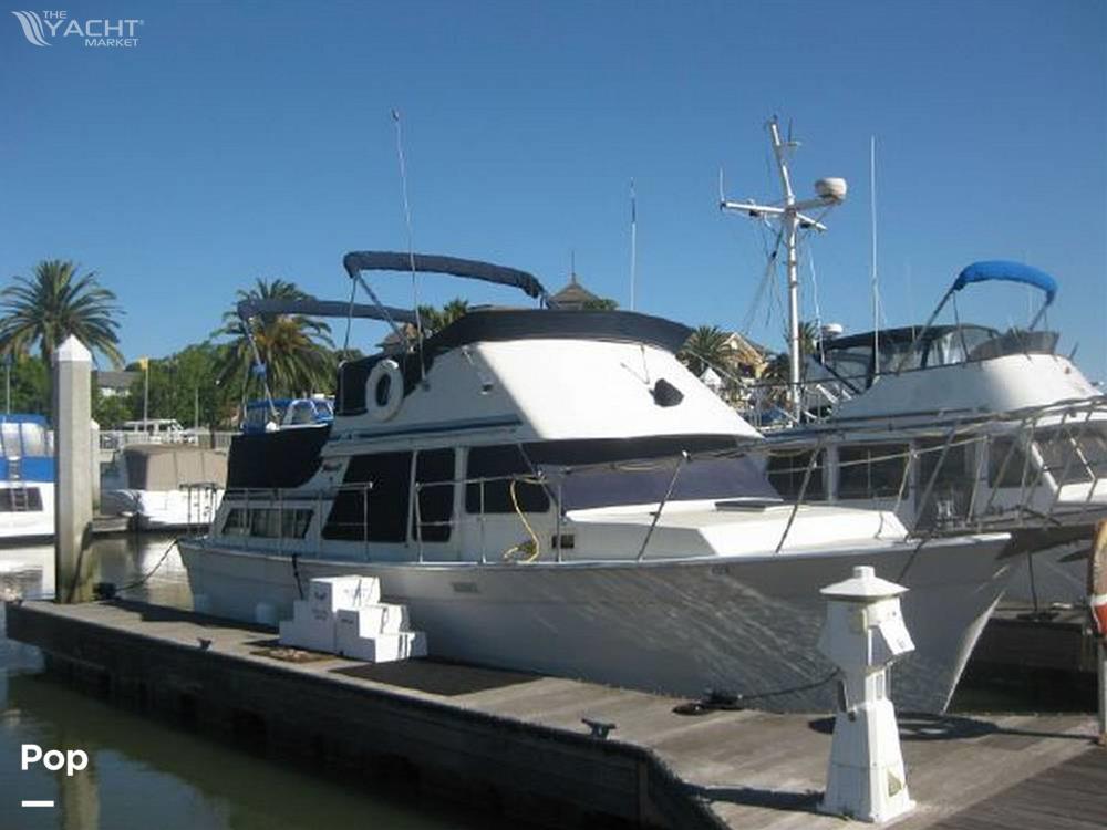 Tollycraft 34 Tri-Cabin - 1981 Tollycraft 34 Tri-Cabin - Photo #1