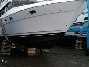 Bayliner 4587 Cockpit Motor Yacht