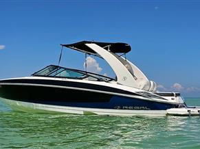 Regal 2300 Bowrider