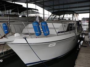 Chris-Craft 381 Catalina