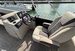 Harris Cruiser 230 - Comfortable Captain's Chair