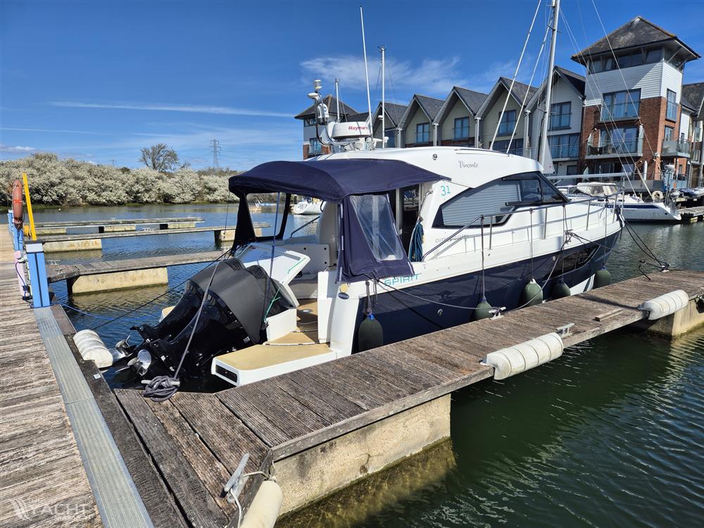 Rodman Spirit 31 Outboard