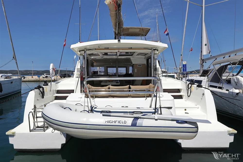 Bali 4.1 Catamaran