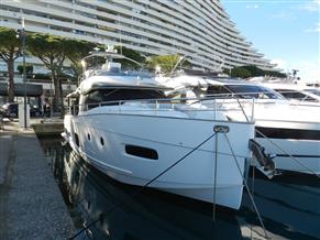 Azimut Magellano 53